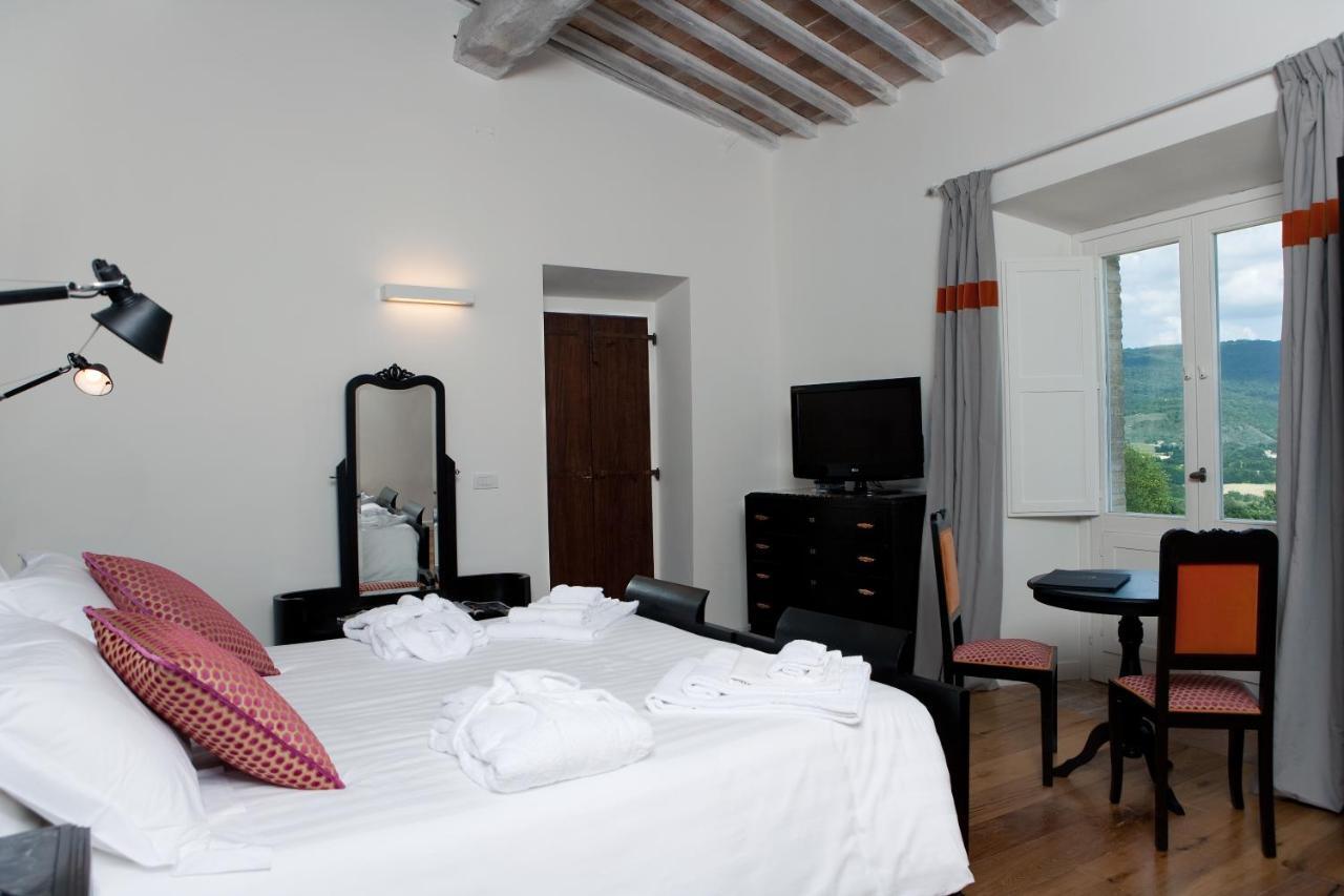 Castello Di Montignano Relais & Spa Massa Martana Exterior foto